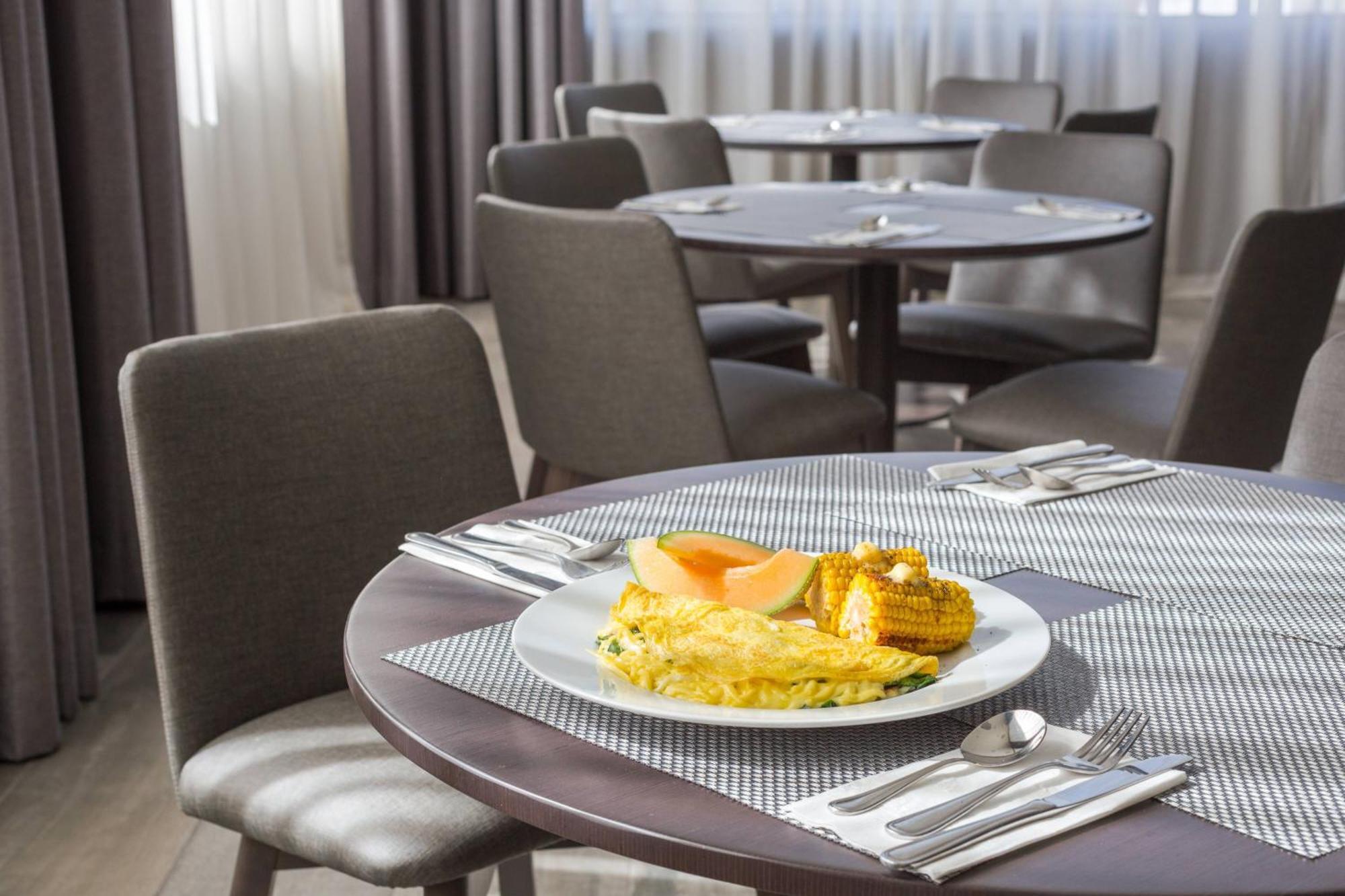 Courtyard By Marriott Chihuahua Hotell Eksteriør bilde