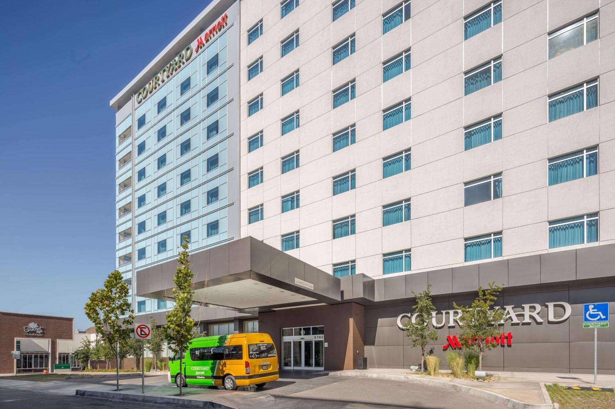 Courtyard By Marriott Chihuahua Hotell Eksteriør bilde